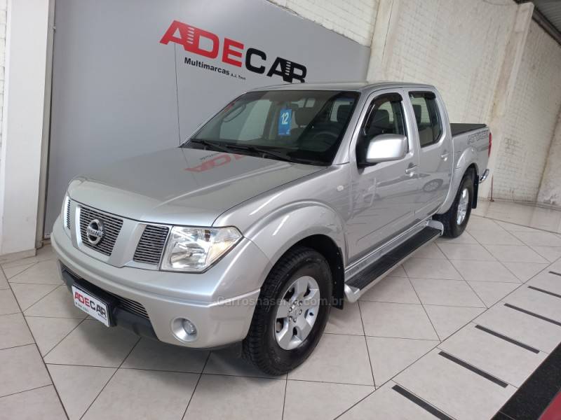 NISSAN - FRONTIER - 2011/2012 - Prata - Sob Consulta